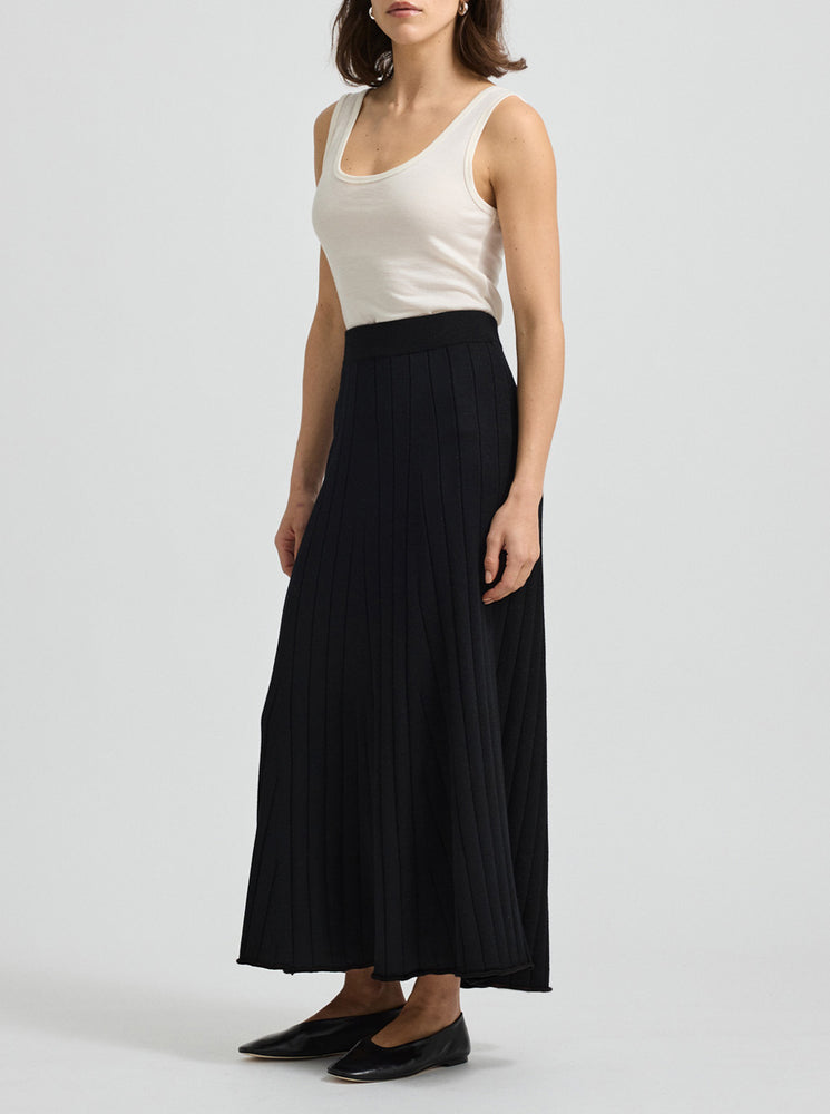 Fine Rib Skirt - Black