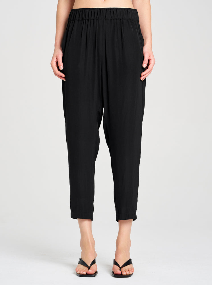 Soft Capri - Black