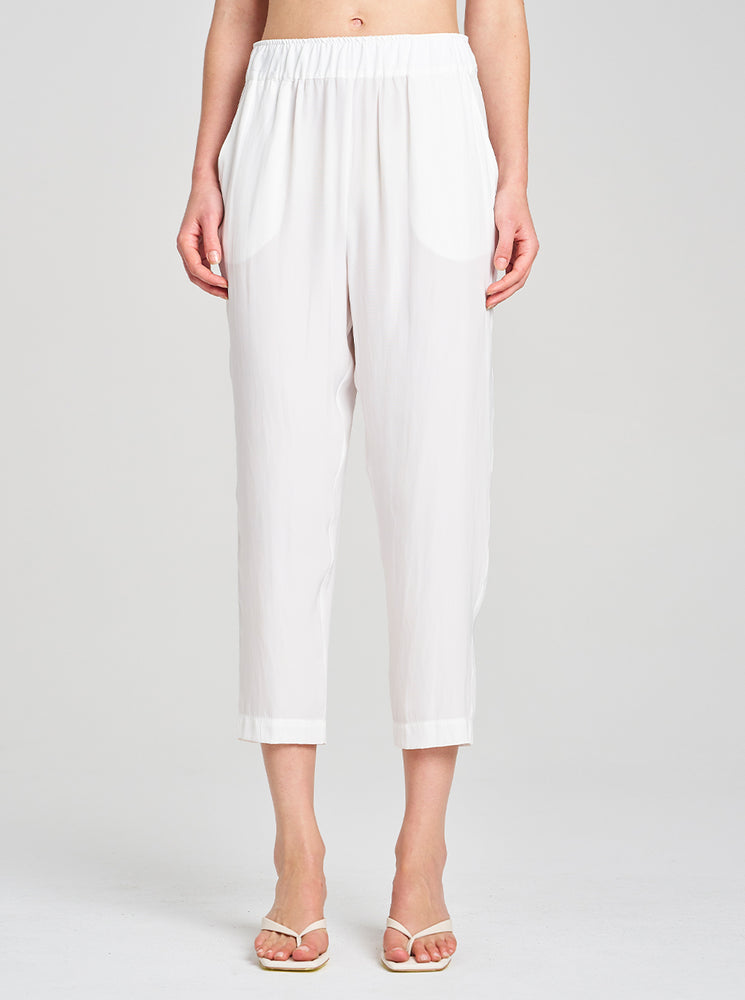 Soft Capri - White