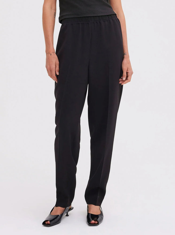 Globe Pant - Black