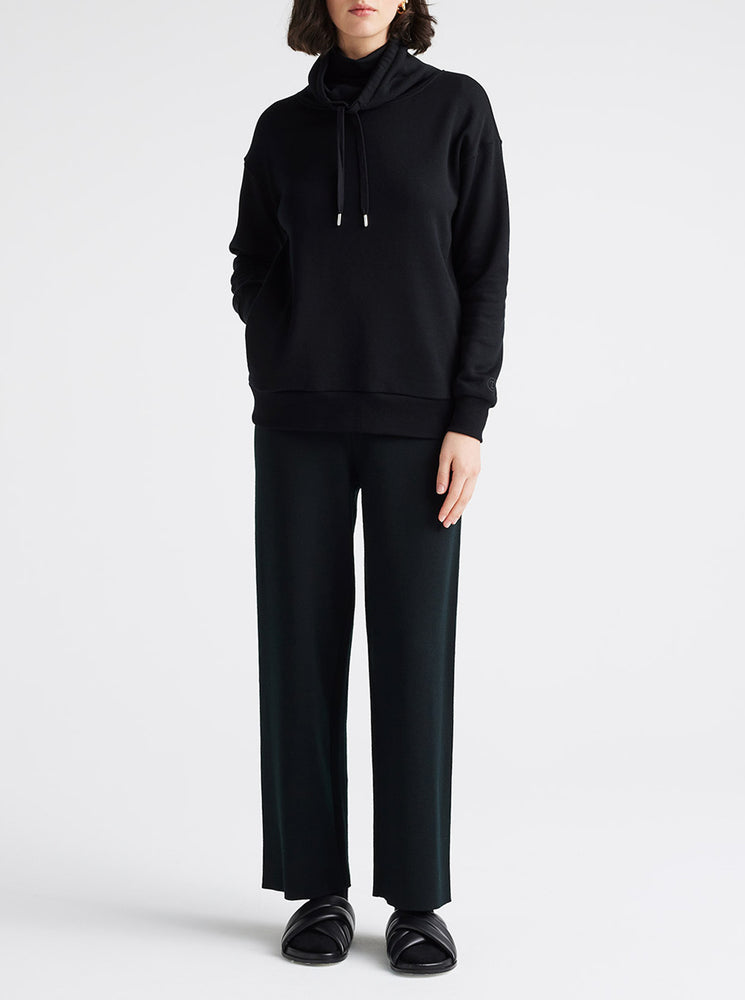 Lounge Funnel Neck - Black